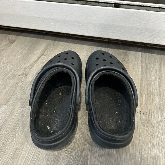 Crocs Classic Black Fleece-Lined Insulated Unisex Shoe Men’s Size 7 Women’s 9 - Picture 4 of 6